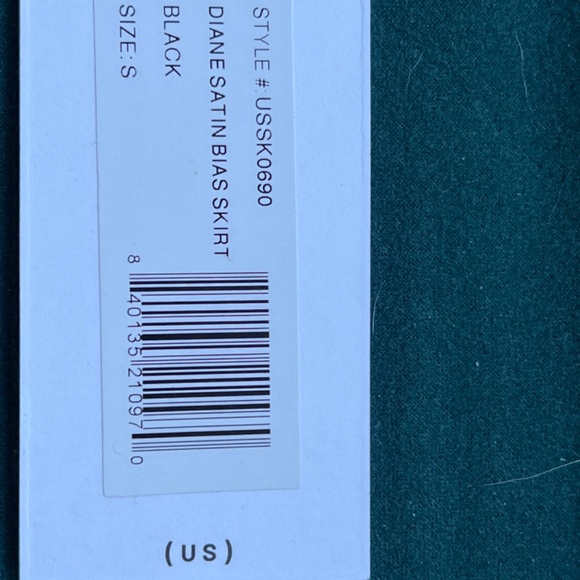 Universal Standard Diane Satin Bias Skirt - Small (14-16) - Picture 3 of 3